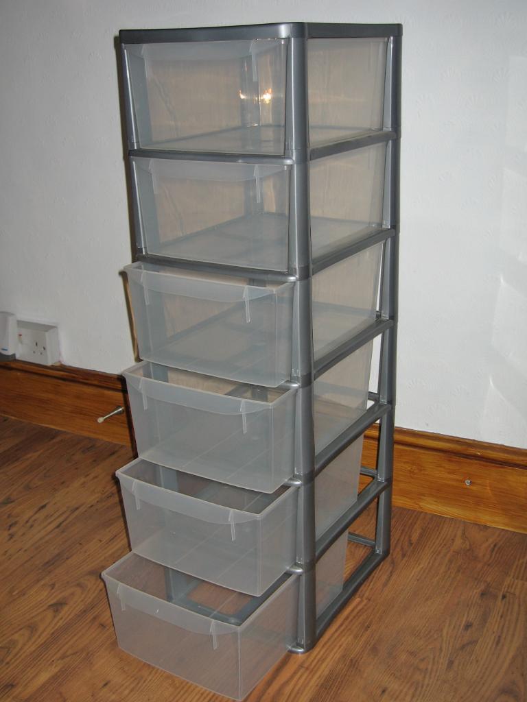 Tower of 6 plastic storage drawers Buy, sale and trade ads