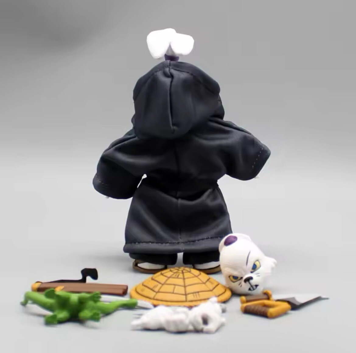 NECA Teenage Mutant Ninja Turtles Cartoon Series 7" Usagi Yojimbo Action Figure