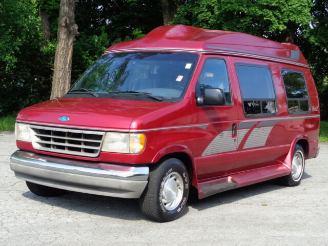 Image 1 of Ford: E-Series Van E150…