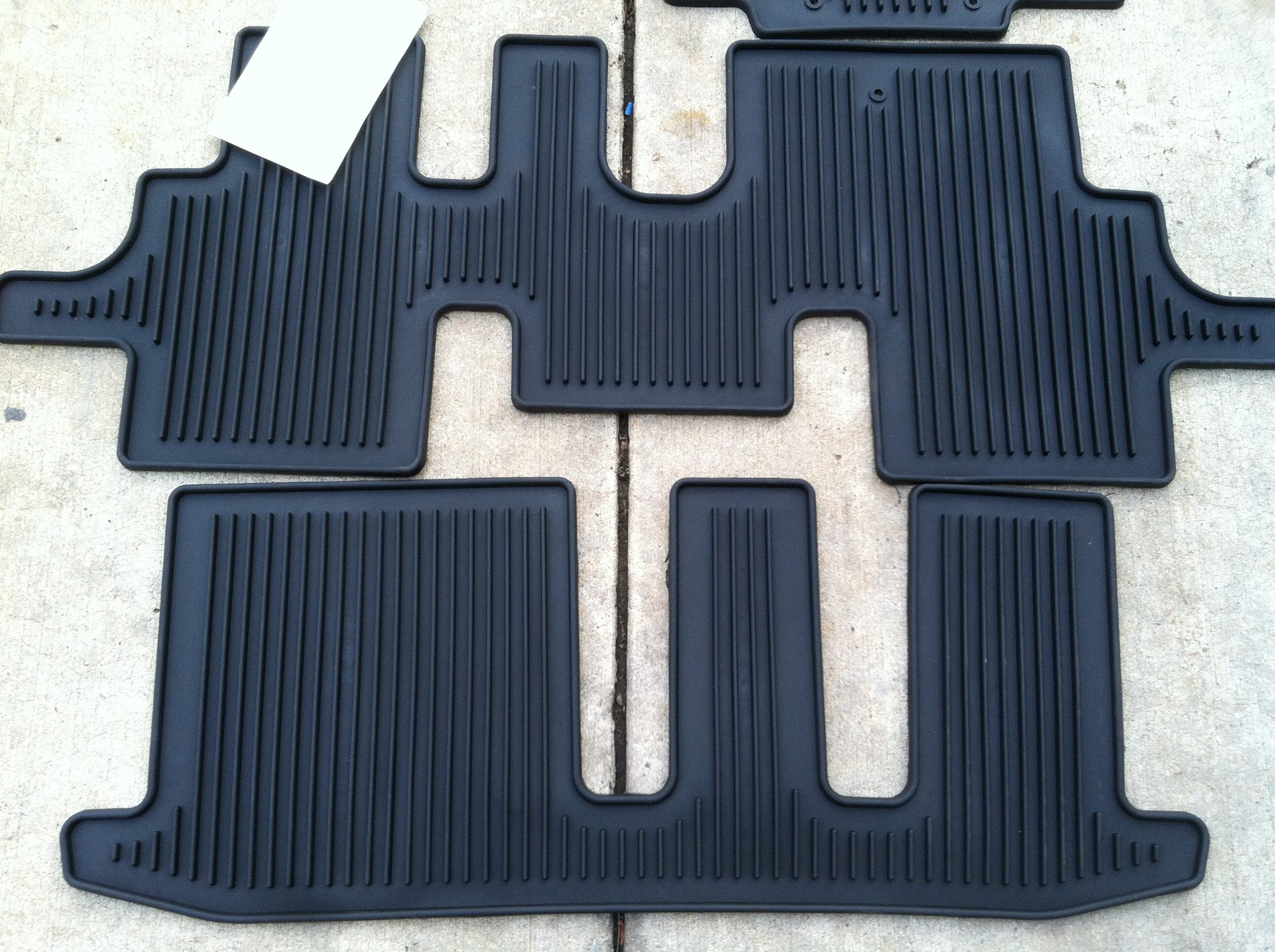 NEW OEM 20132017 NISSAN PATHFINDER BLACK 4PC RUBBER ALL WEATHER FLOOR