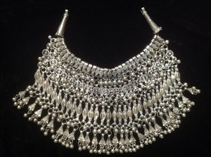bijou-ethnique-ancien-collier-Argent-Massif-Yemen-ethnic-Silver ...