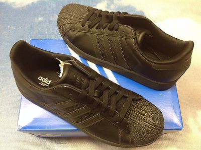 Adidas Superstar Youth Size 4 Adidas Superstar Youth Size 4