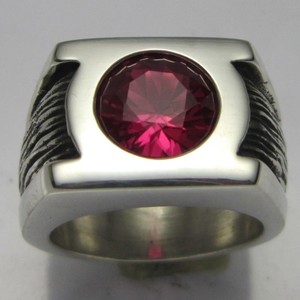 ... STERLING SILVER GREEN LANTERN RING. 10mm LAB RUBY. SIZE 11. COMIC CON
