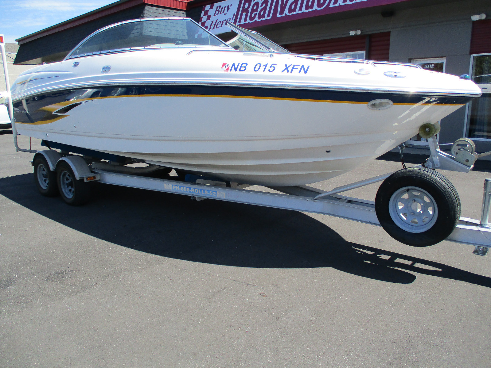 2001 Chaparral 230 SSI 2 Owner Bravo 3 Mercruiser 350 NO RESERVE AUCTION