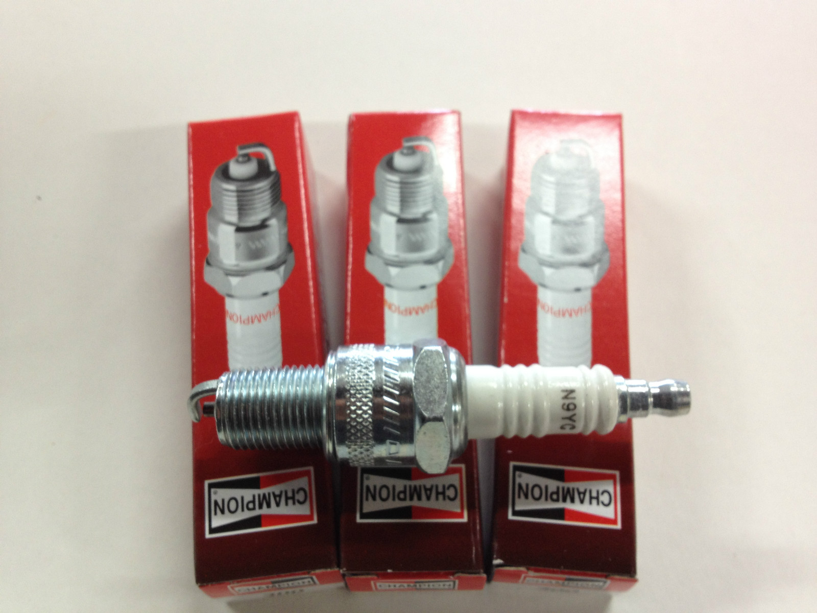 champion 4 x N9YC lawn mower spark plug plugs suit honda w/ free