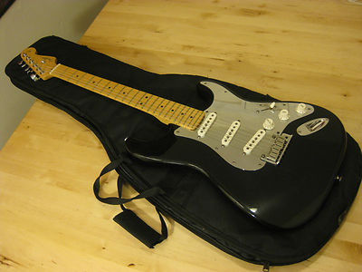 fender-usa-50th-anniversary-stratocaster-made-in-usa-excellent-condition