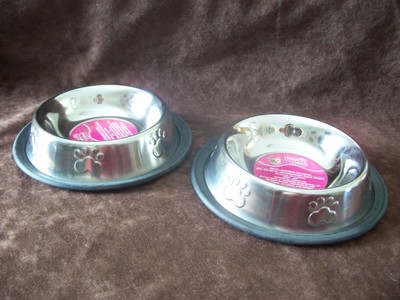 Qty. of 2 small metal pet food ...