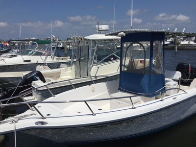 2001 Key West Center Console RE-POWERED, LOW HOURS, RUNS LIKE A NEW BOAT!!