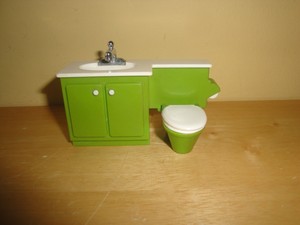 ... -Fisher-Price-Dollhouse-Green-Bathroom-Vanity-Sink-Toilet-toy-doll