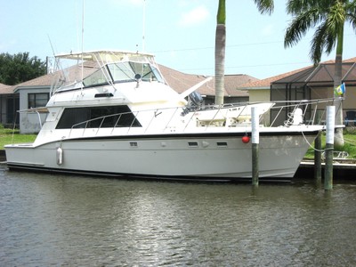 Hatteras Sportfish Convertible 50' yacht