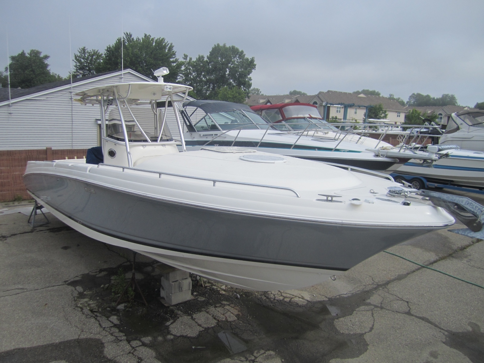 Scarab 35 Sport Center Console! Project-Needs Motors. Very Nice Boat!! CLEAN!!