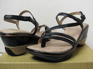 Clothing, Shoes  Accessories  Women's Shoes  Sandals  Flip Flops