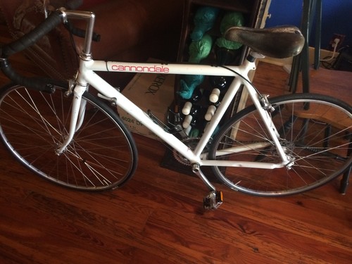 Vintage 1987 Cannondale Road Bike | 53cm White Shimano 105 Racing