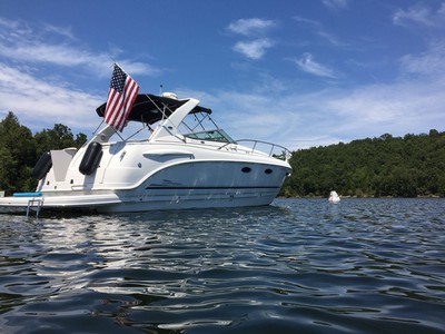 Chaparral cabin cruiser *wide beam 11'3" not 9' (like SeaRay, RInker, Bayliner)