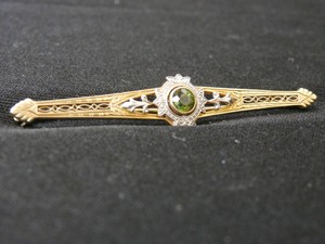14k-Yellow-Gold-Peridot-Bar-Pin-W-White-Gold-Accent-Great-Piece-Make ...