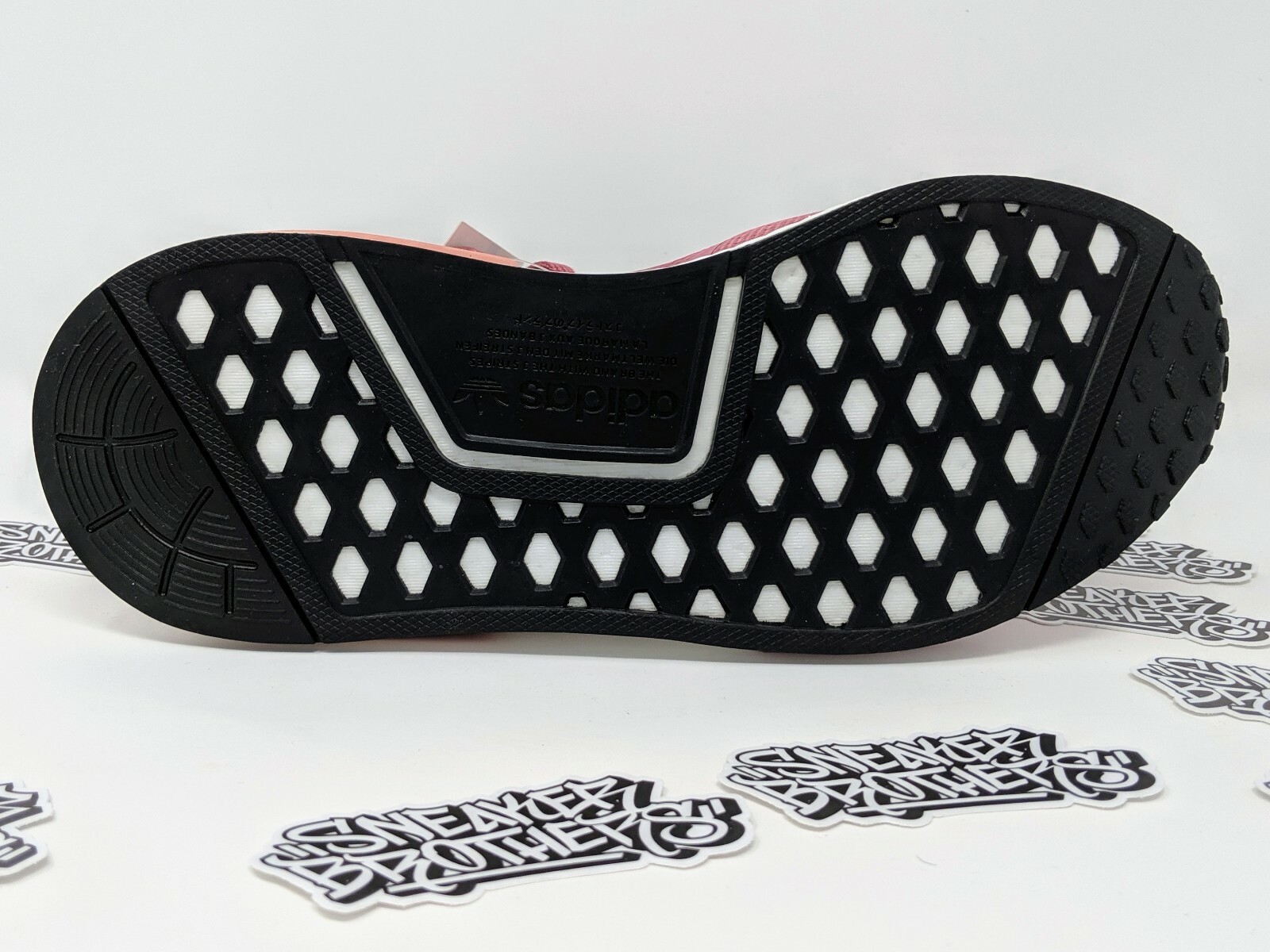 Adidas Women's Originals NMD_R1 Trace Pink Maroon White Adidas Women's Originals NMD_R1 Trace Pink Maroon White