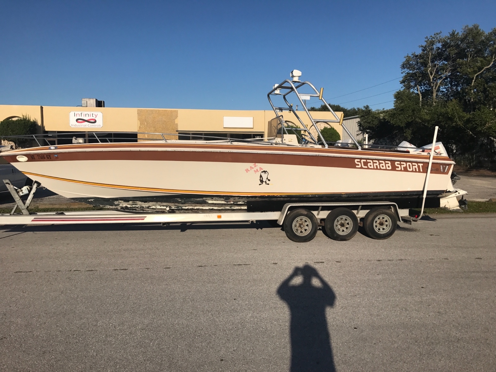 30' Wellcraft Scarab Sport Center Console . Project Boat!!!