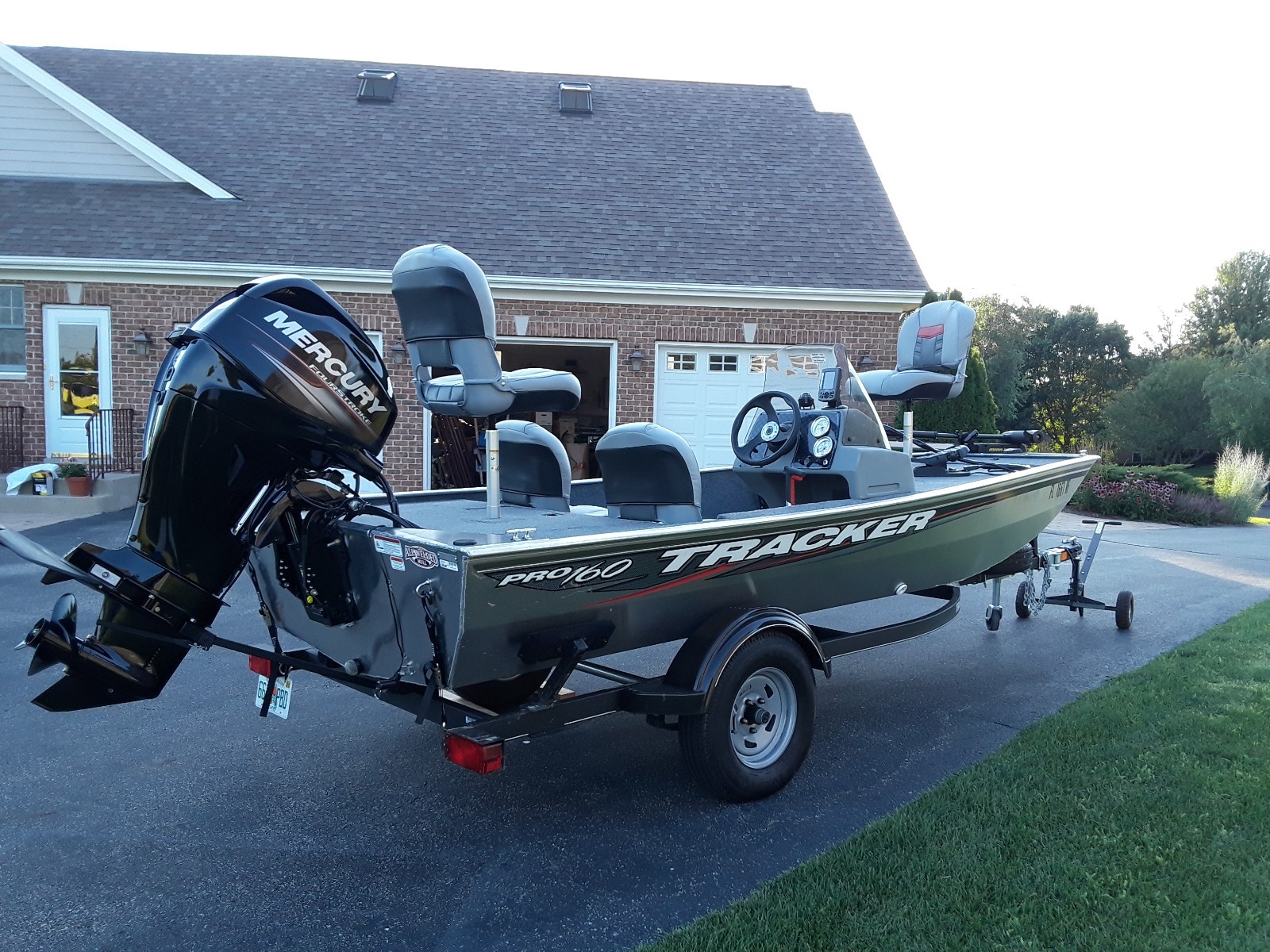 2017 TRACKER PRO 160 MERCURY 40HP 4-STROKE OUTBOARD &TRAILER-4 HOURS! NO RESERVE