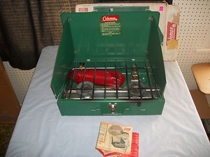 Vintage 1960 039 s Coleman 2 Burner Green Camp Stove 425E IOB with