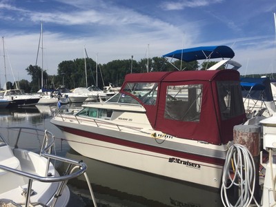 1984 Boat-Meticulously Maintained- Cruisers Incorporated Holiday 25