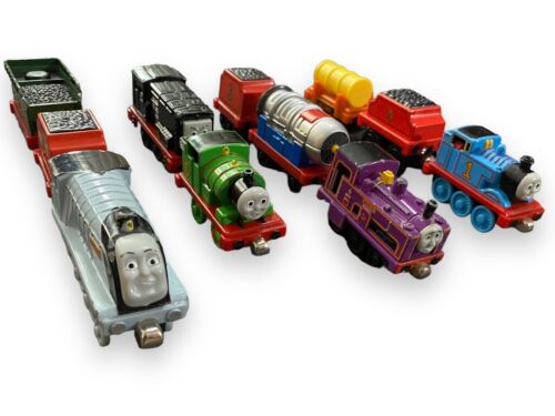 Lot Of 11 Learning Curve Diecast Magnetic Thomas the Train Engine Cars