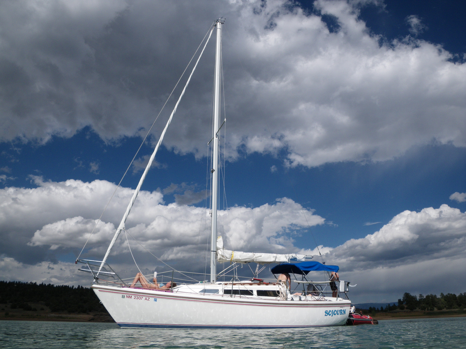Catalina C-27, rebuilt inboard diesel, trailer, Zodiak & 4HP Honda, many extras