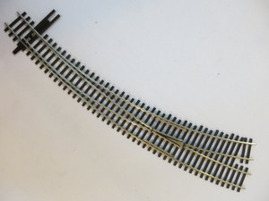 Walthers code 83 curved turnout