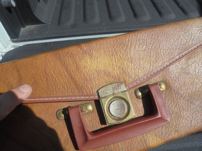 Vintage 8 Track Tape Carrying Case Vinyl Covered Holds 24 8 Tracks