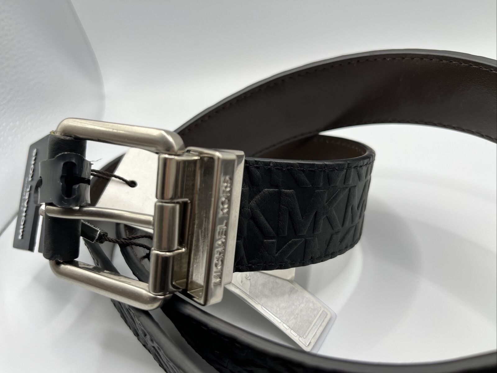 Michael Kors men's Embossed Leather Reversible Belt - size 32 - Black / Brown
