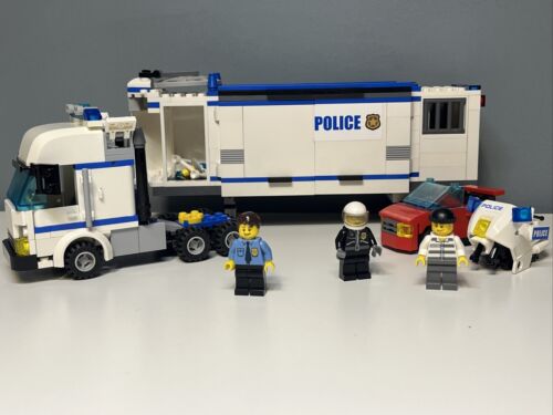 LEGO City Mobile Police Unit 7288 Building Set (2011)