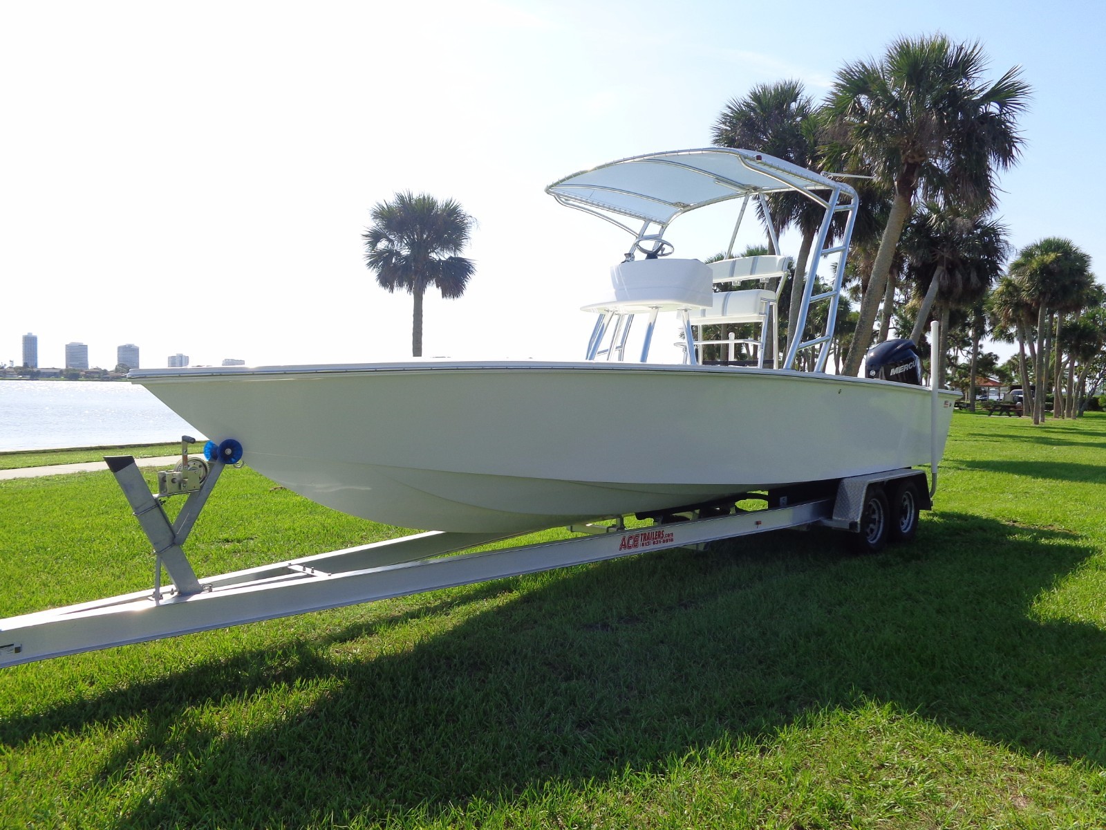 2016 RAMBO CUSTOM 28 ALL COMPOSITE, GARMIN ELECTRONICS, 200 MERCURY VERADO