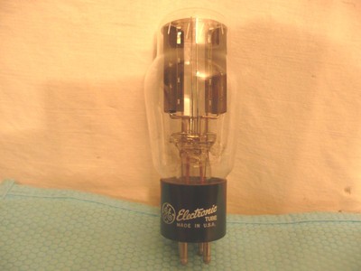 GE Electronic #33 TUBE VINTAGE OEM and (1) ORIGINAL GE  BOX Made in U.S.A.