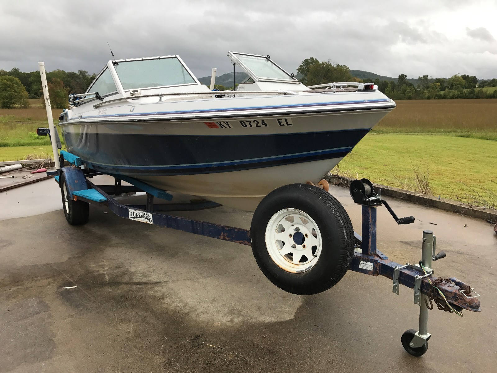 !983 WellCraft Elite 166 Inboard/Outboard
