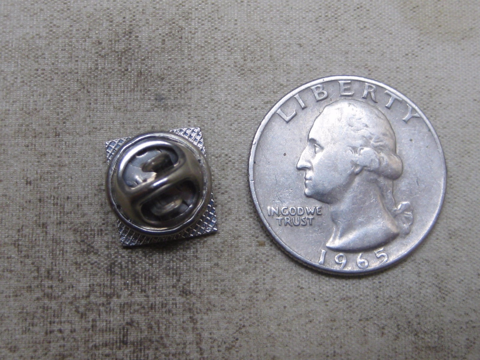 SILVER TONE MICROPHONE LAPEL PIN