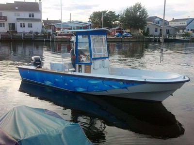Boston Whler Outrage
