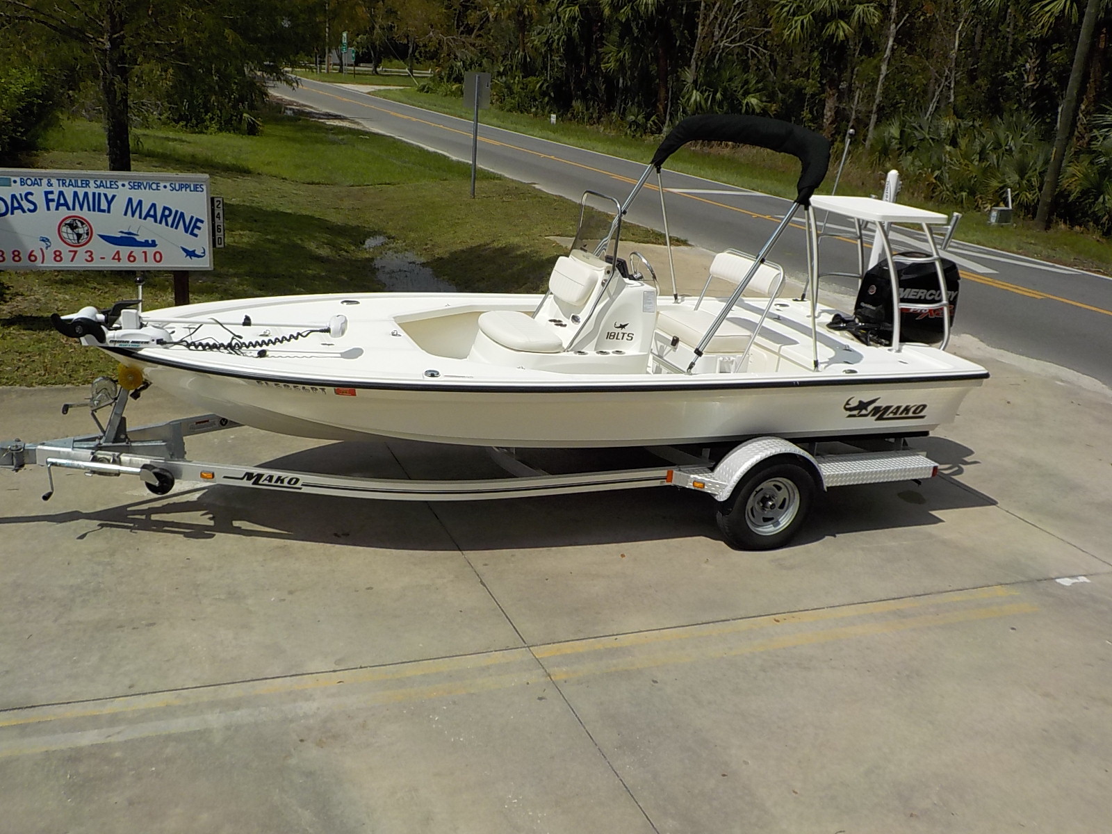 LIKE NEW 24 HOURS- 2014 MAKO 18 LTS CC BAY BOAT 115HP MERCURY PRO XS MOTOR