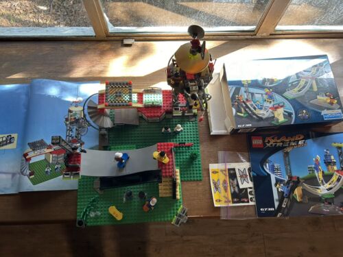 2 sets LEGO Island Xtreme Stunts: Xtreme Tower 6740 Skateboard Challenge 6738