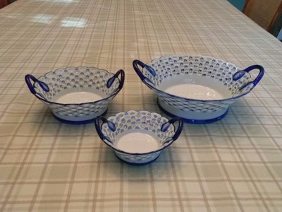 VINTAGE CERAMIC 3 PIECE BOWL SET