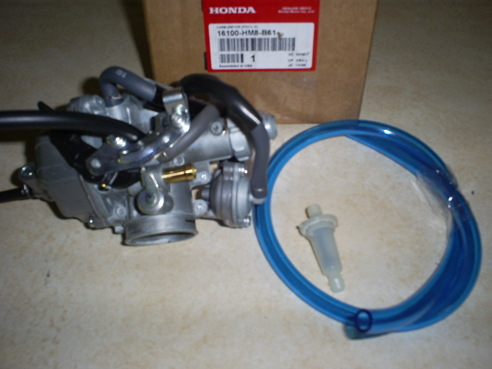 NEW GENUINE HONDA OEM 250 RECON NEW IN BOX CARBURETOR 20022004 ATV TM