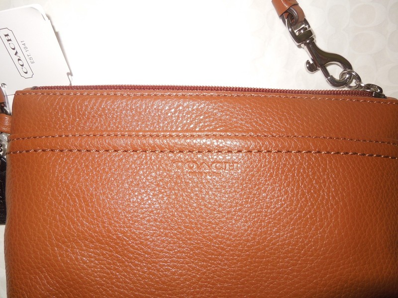 coach wristlets f51683
