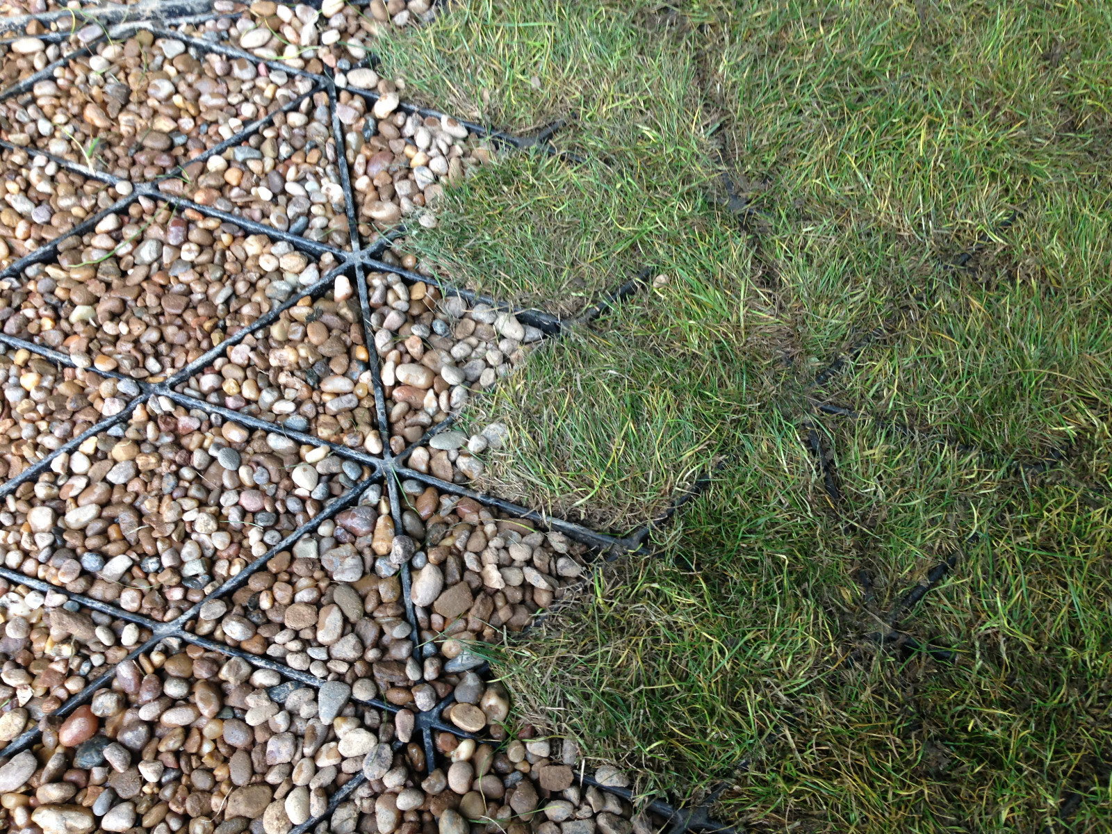  x5 GRASS GRIDS +MEMBRANE GARDEN SHED BASE KIT GRAVEL DRIVE GRID | eBay