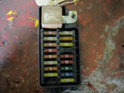 Buy Jaguar XJ6 Fuses and Fuse Boxes Replacement Parts ... x300 fuse box 