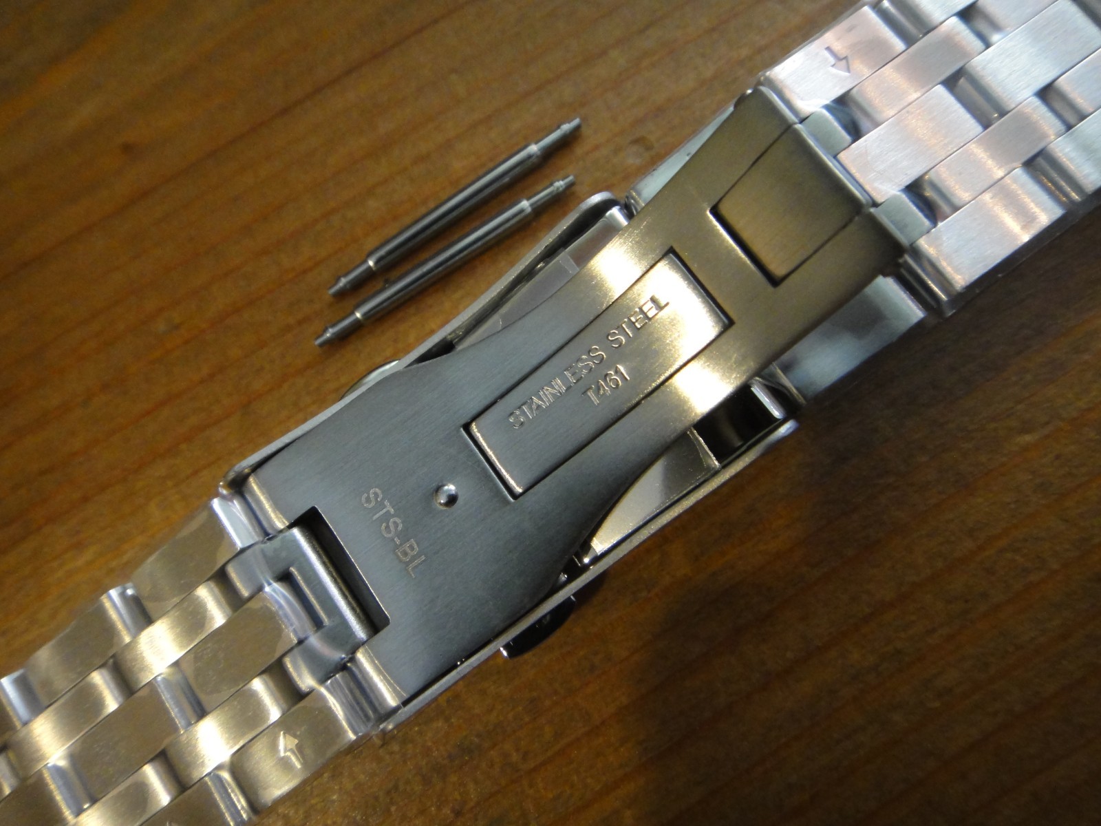 Stainless steel back часы инструкция