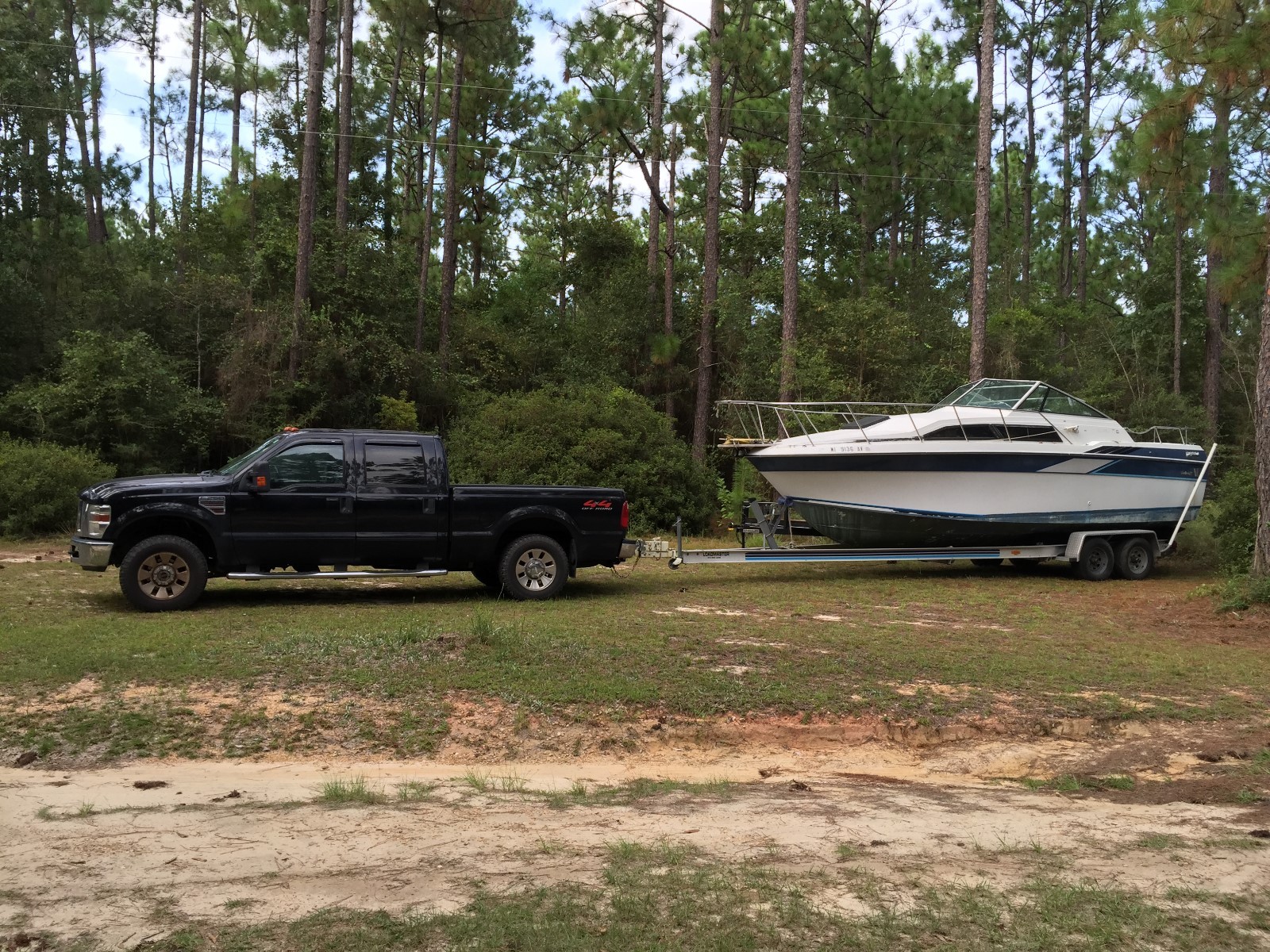Wellcraft 26' Aft Cabin, Volvo Penta Engine & Outdrive, Loadmaster Trailer, NR!!