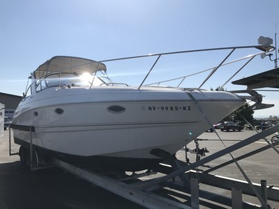 2002 Larson Cabrio 330 Mid Cab