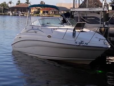 Yacht 1996 Rinker Fiesta Vee 266 27'
