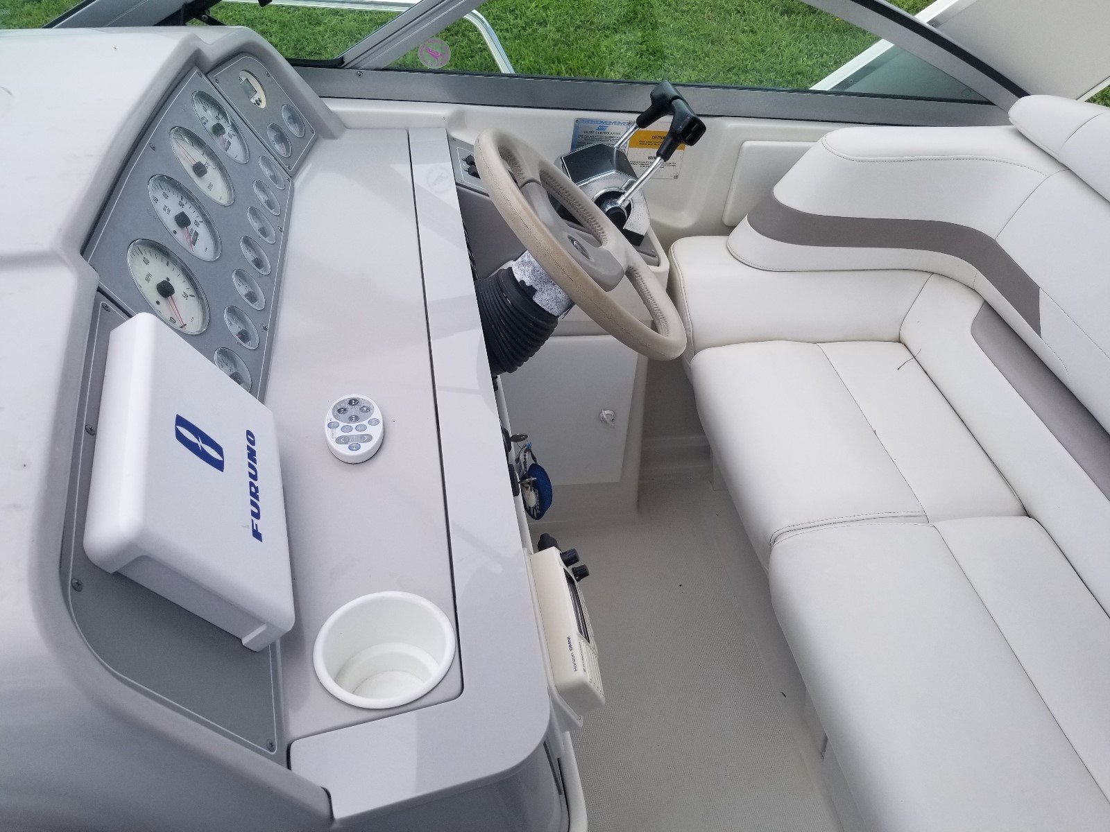 2001 FORMULA 31PC TWIN MERCRUISER BIG BLOCKS , GENERATOR, NO TRAILER, NO RESERVE