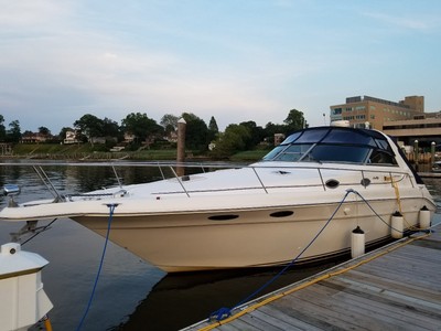 Sea Ray 330 Sundancer