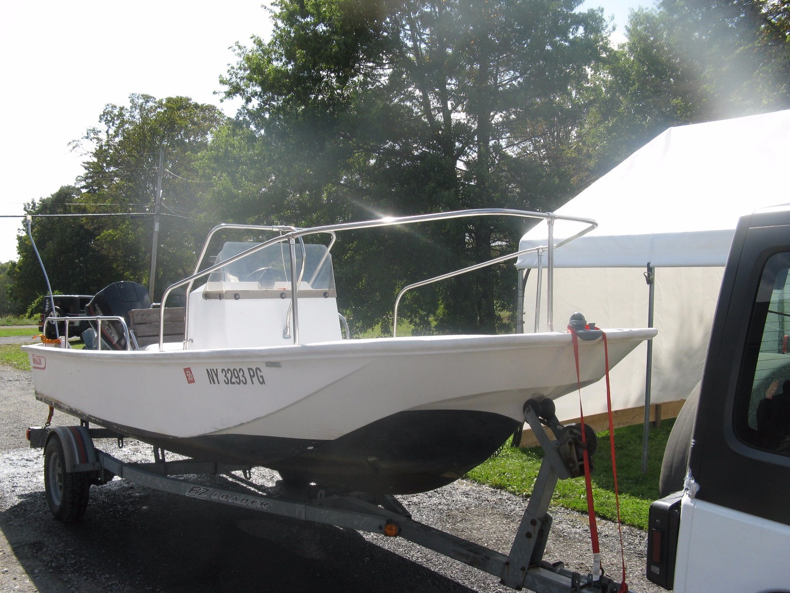 Boston Whaler Montauk 17 foot 90 HP Evinrude and trailer