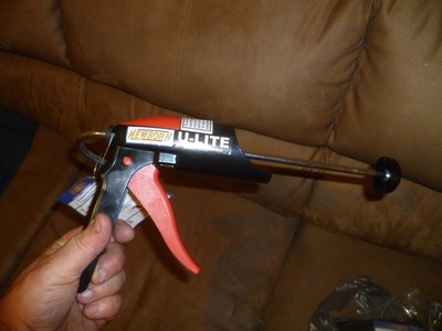 caulk gun newborn u-lite